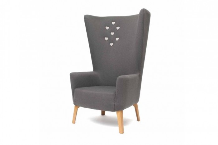 BIM-Deadgood-LovedUp-LoungeChair-Heart-BIMBox